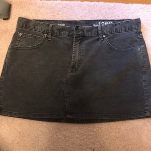 GAP Corduroy Mini skirt